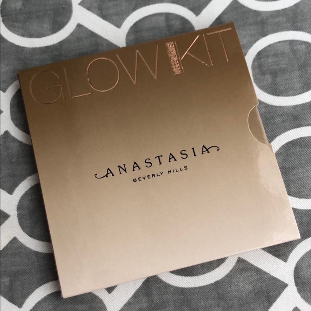 Anastasia Beverly Hills Sun Dipped Glow Kit